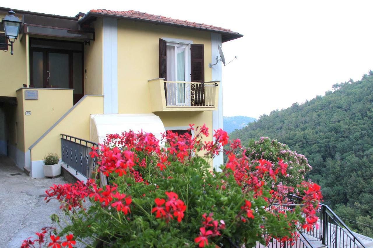 הוילה ריקו דל גולפו די ספאציה Casa Maio מראה חיצוני תמונה